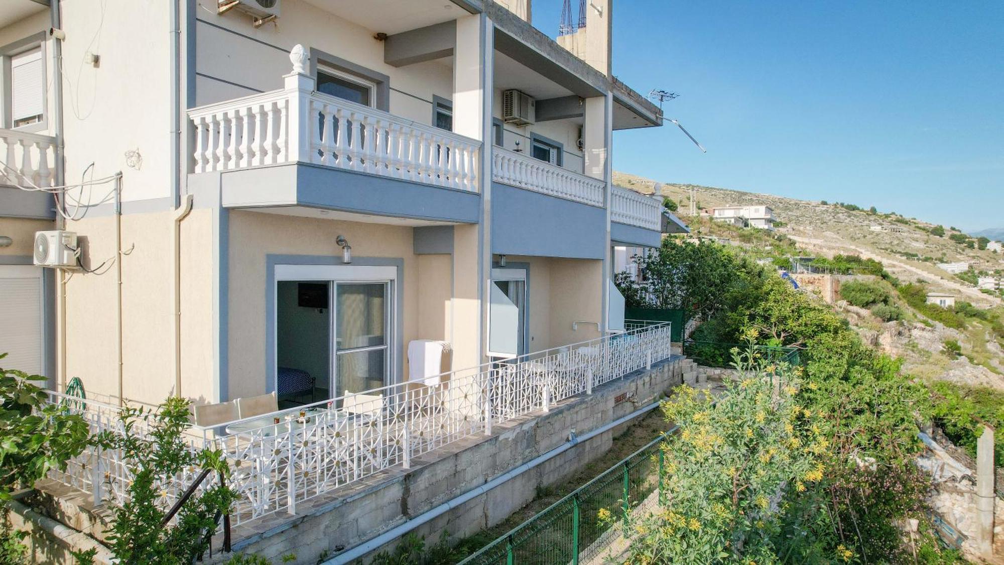 Vila Shakaj Sarande Exterior photo